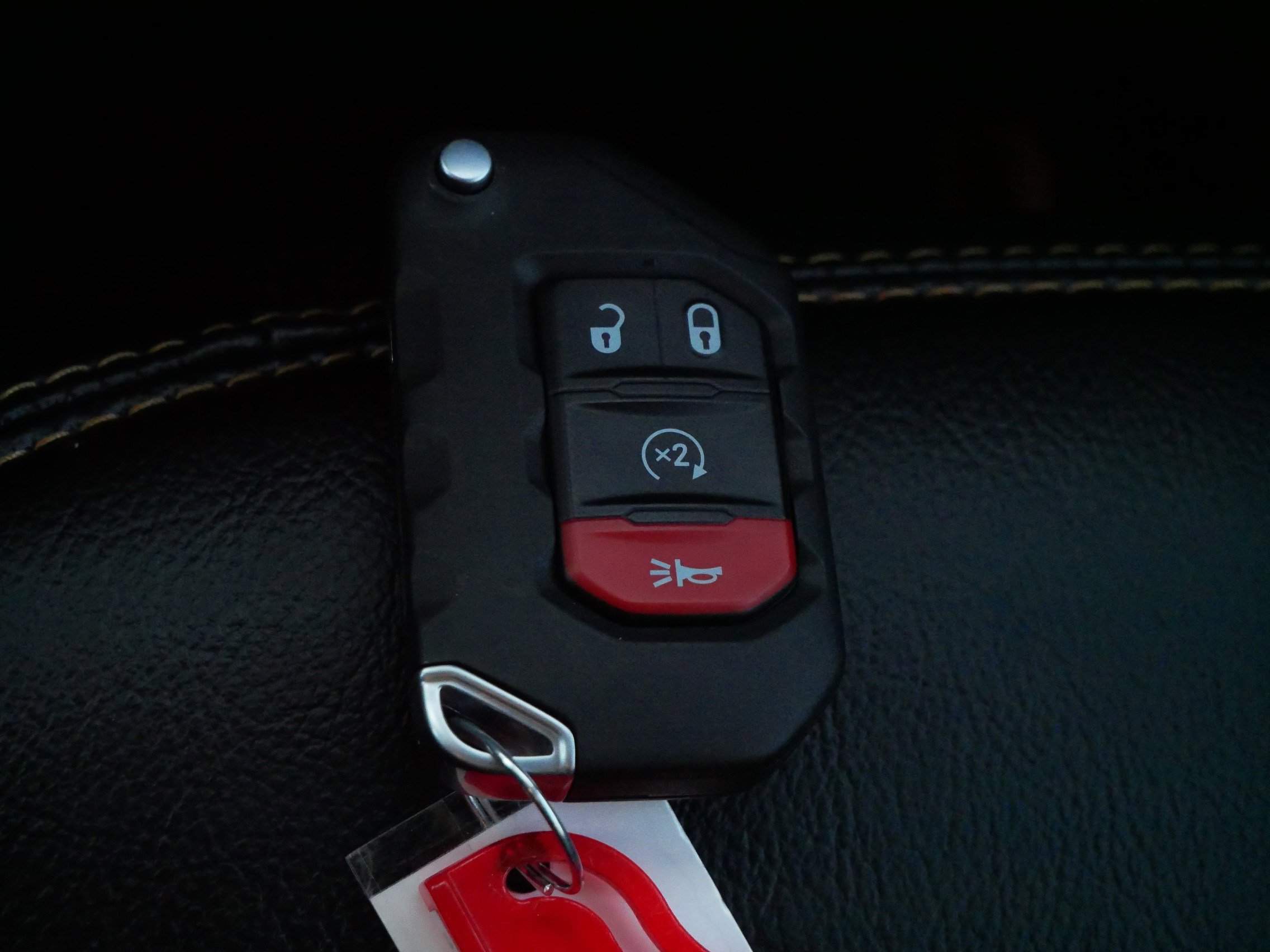 Used 2024 Jeep Wrangler Sahara w/ Technology Group image 32