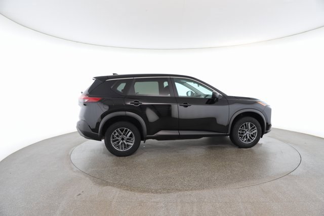 Used 2023 Nissan Rogue S image 21