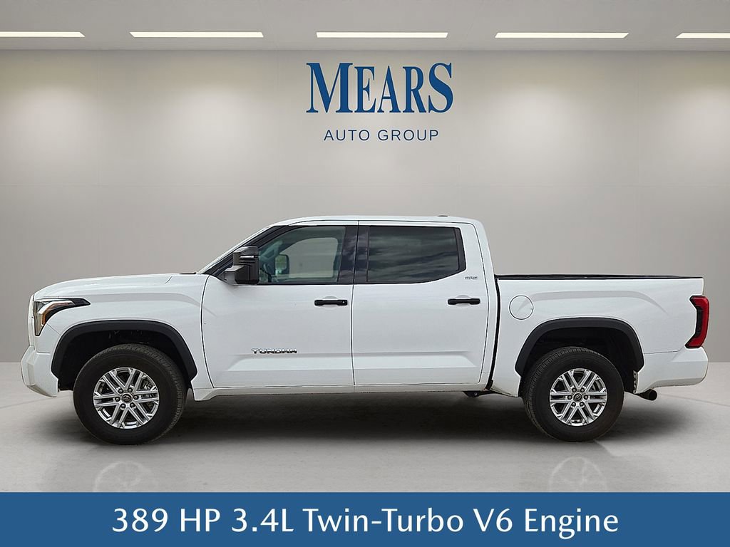 Used 2022 Toyota Tundra SR5 w/ SR5 Convenience Package image 3