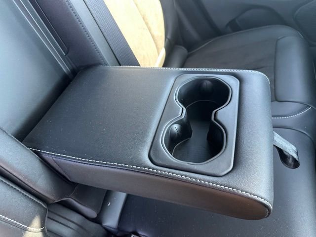 Used 2025 Jeep Grand Cherokee Altitude image 34