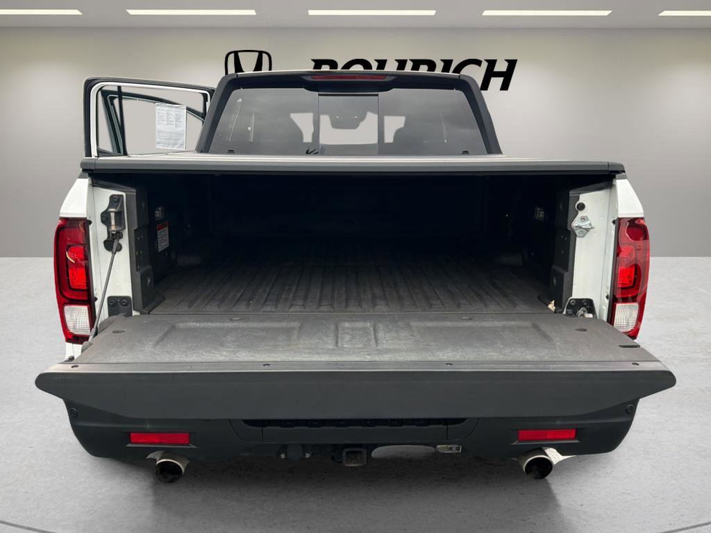 Used 2021 Honda Ridgeline Black Edition image 16