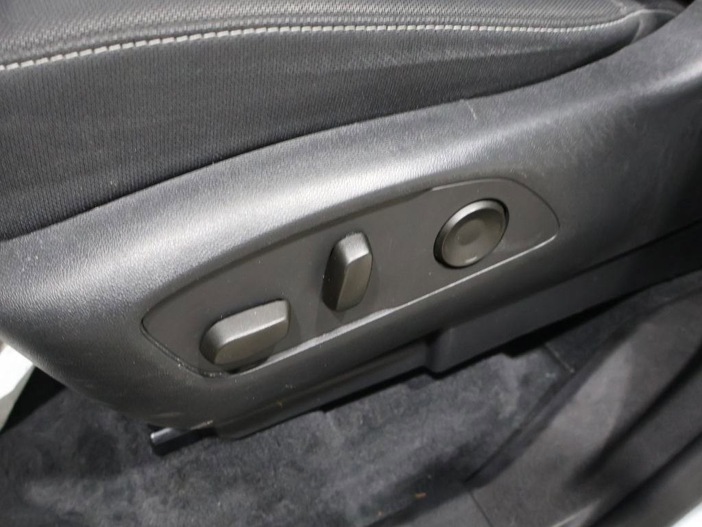 Used 2024 Chevrolet Traverse LT image 14