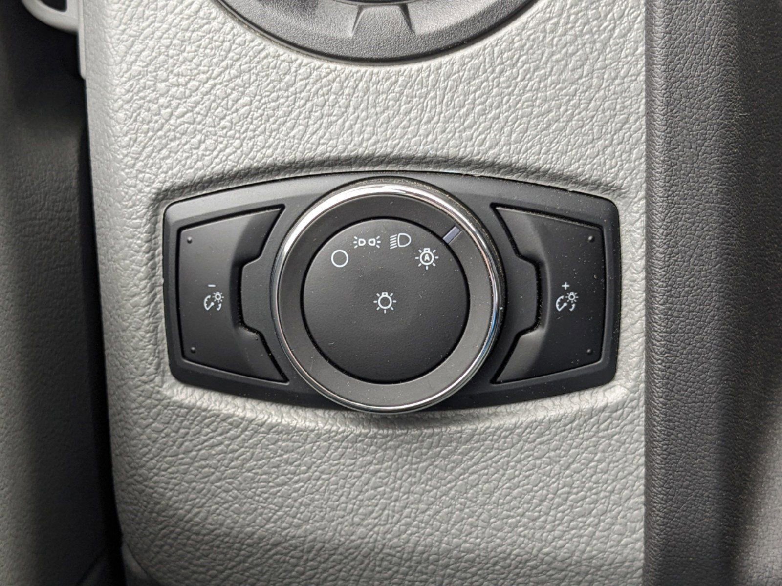 Certified 2024 Ford E-450 and Econoline 450 Super Duty w/ Driver's Safety Package image 19