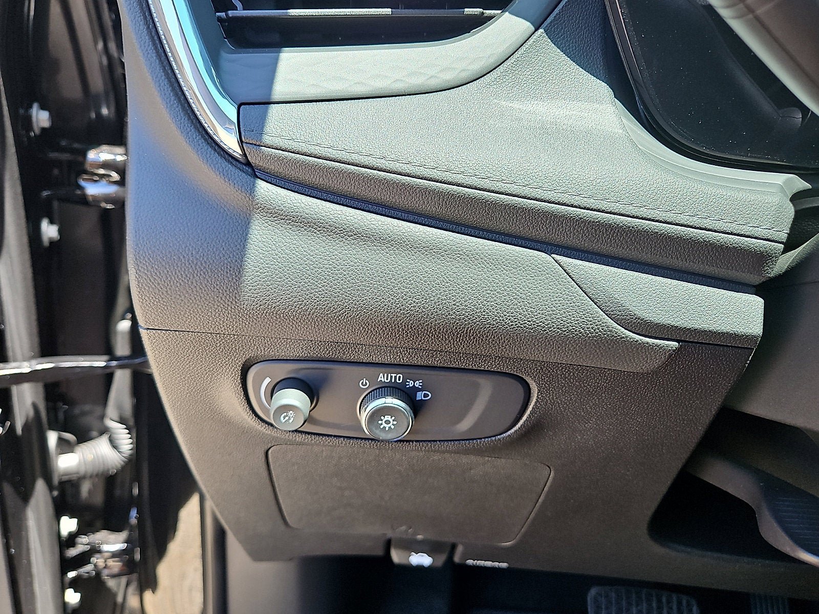 New 2026 Buick Encore GX Sport Touring w/ Comfort Package FWD image 14