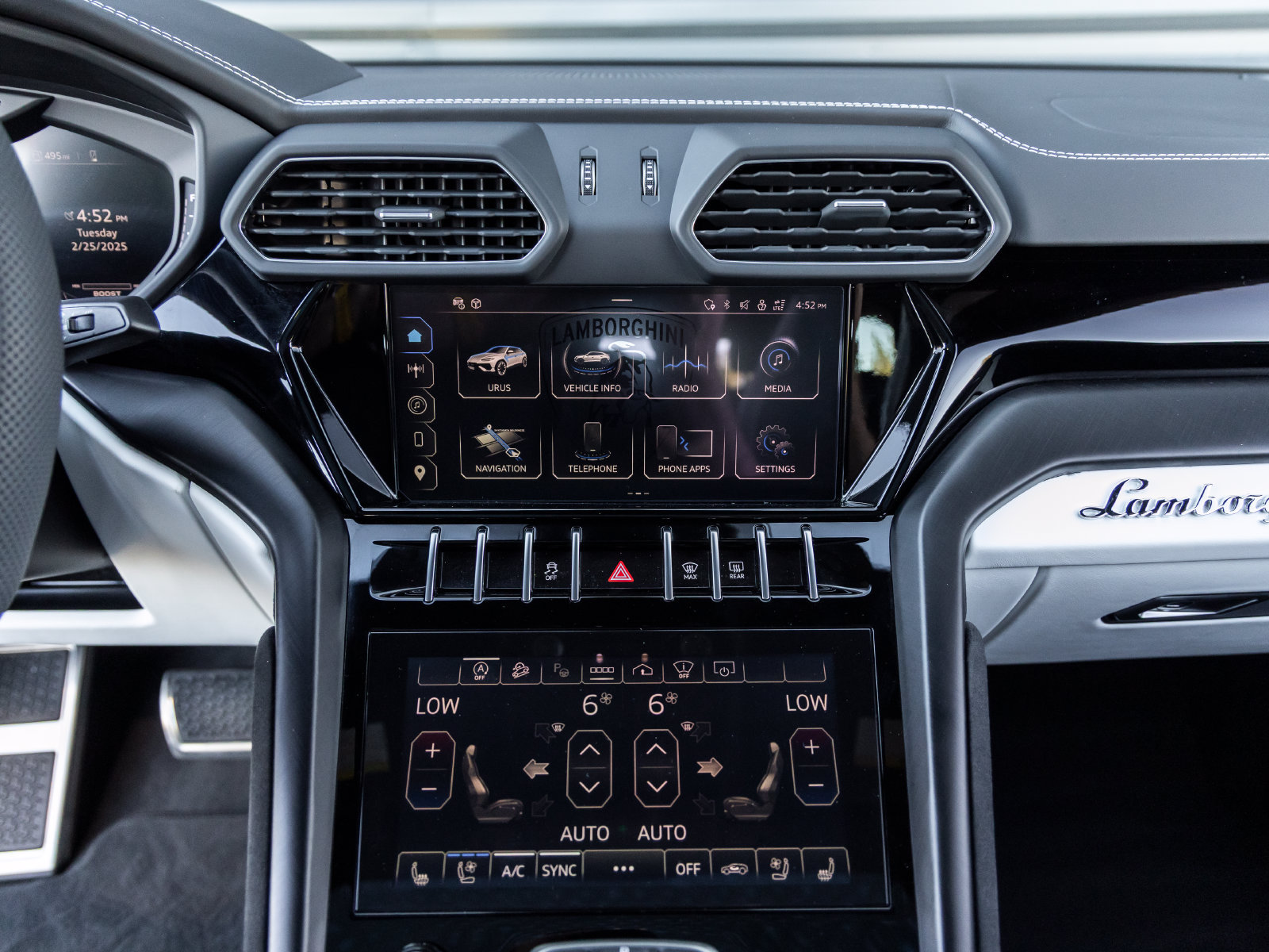 Used 2024 Lamborghini Urus S AWD/4WD image 28