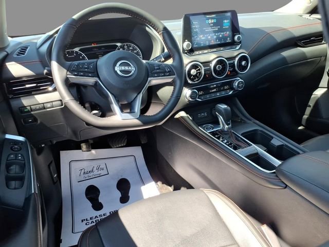 Used 2025 Nissan Sentra SR w/ SR Premium Package FWD image 6