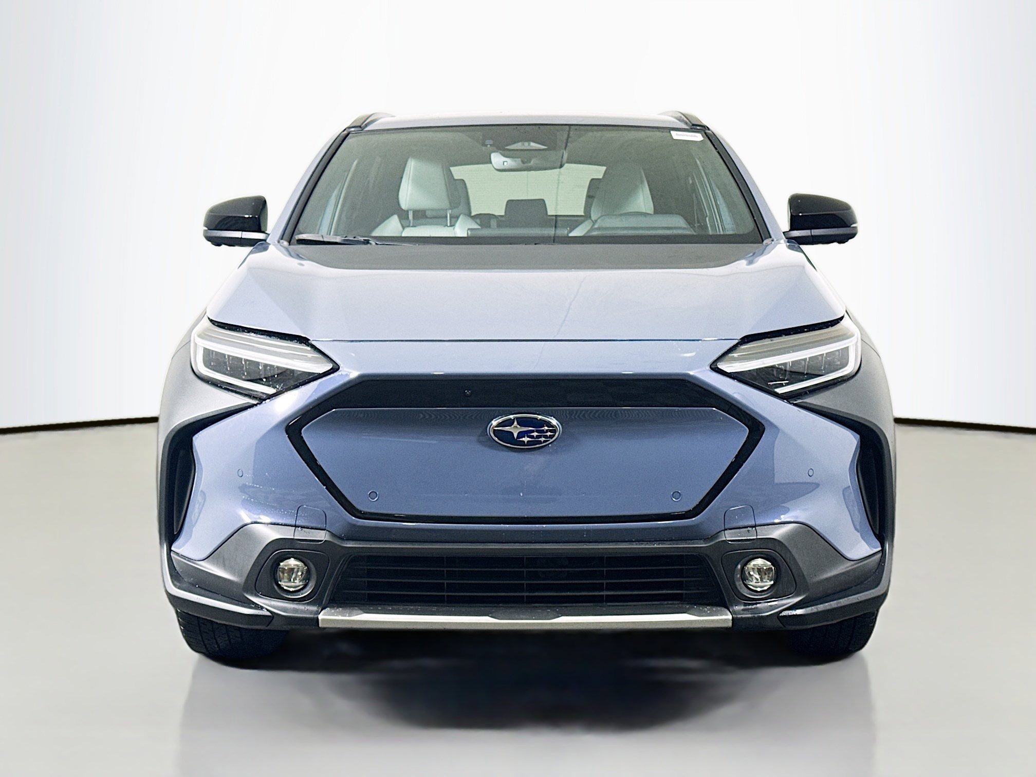 Used 2023 Subaru Solterra Limited image 2