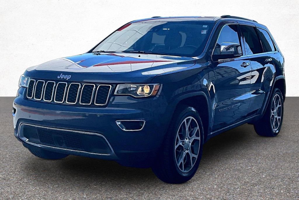 Used 2021 Jeep Grand Cherokee Limited w/ Luxury Group II AWD/4WD image 4