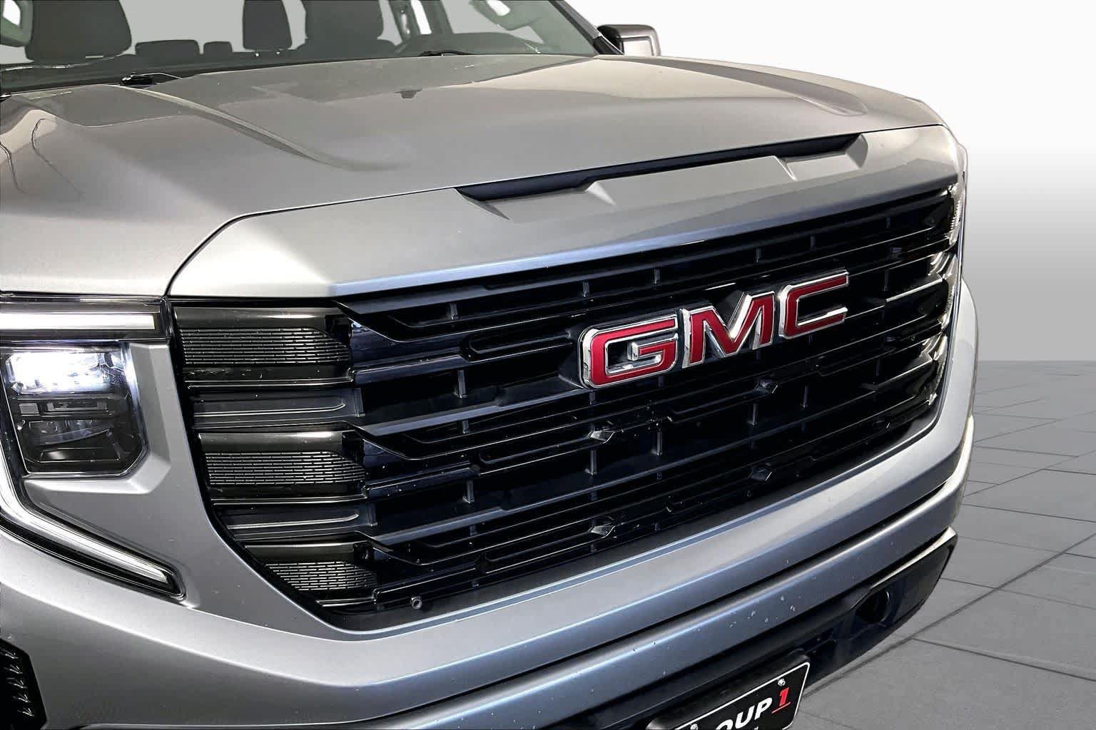 Used 2024 GMC Sierra 1500 Elevation RWD image 28
