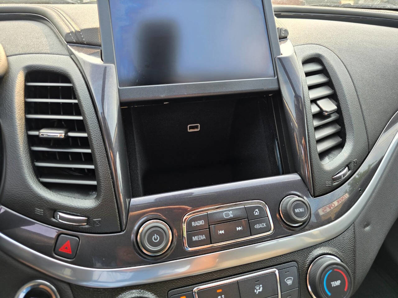 Used 2019 Chevrolet Impala LS FWD image 17