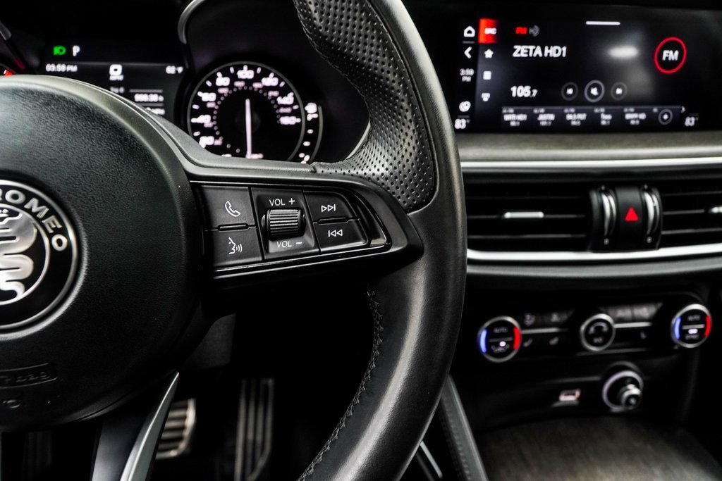 Used 2023 Alfa Romeo Stelvio Ti image 32