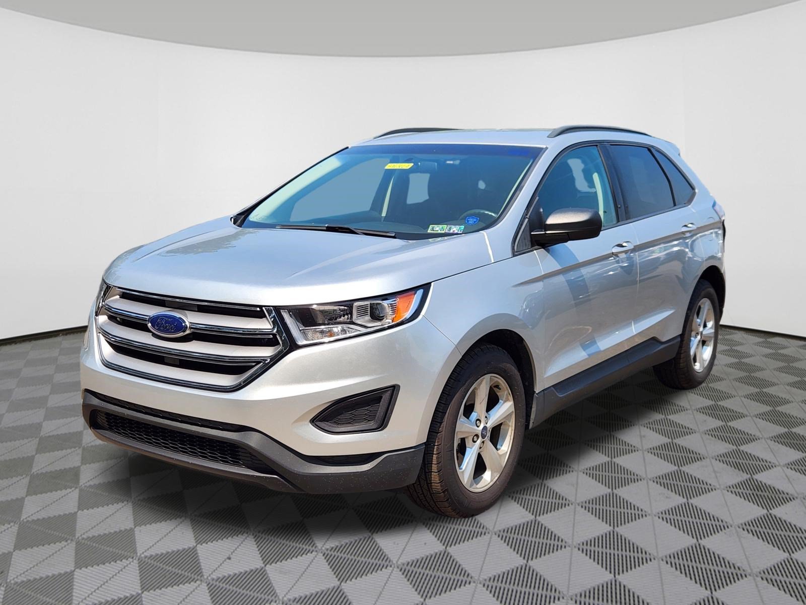 Used 2016 Ford Edge SE AWD/4WD image 2