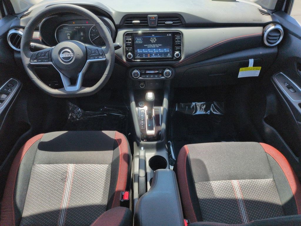 New 2025 Nissan Versa SR w/ Trunk Package FWD image 10