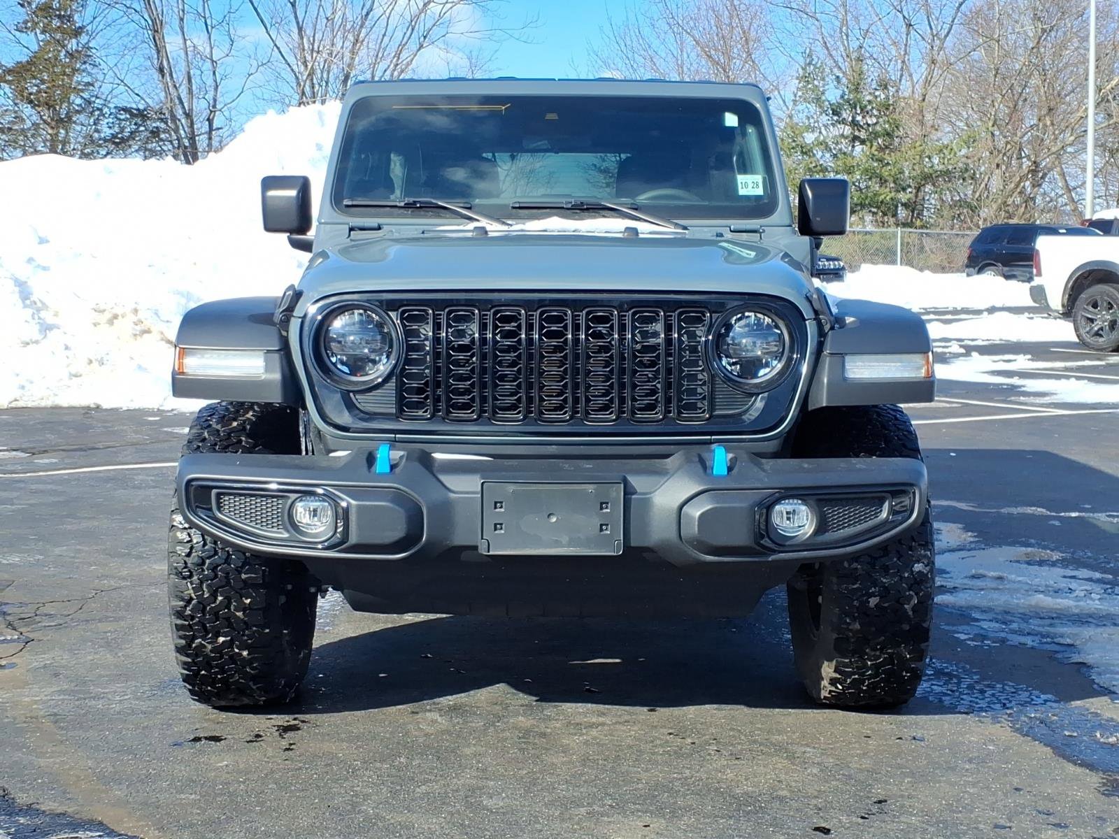 Used 2024 Jeep Wrangler Unlimited AWD/4WD image 8