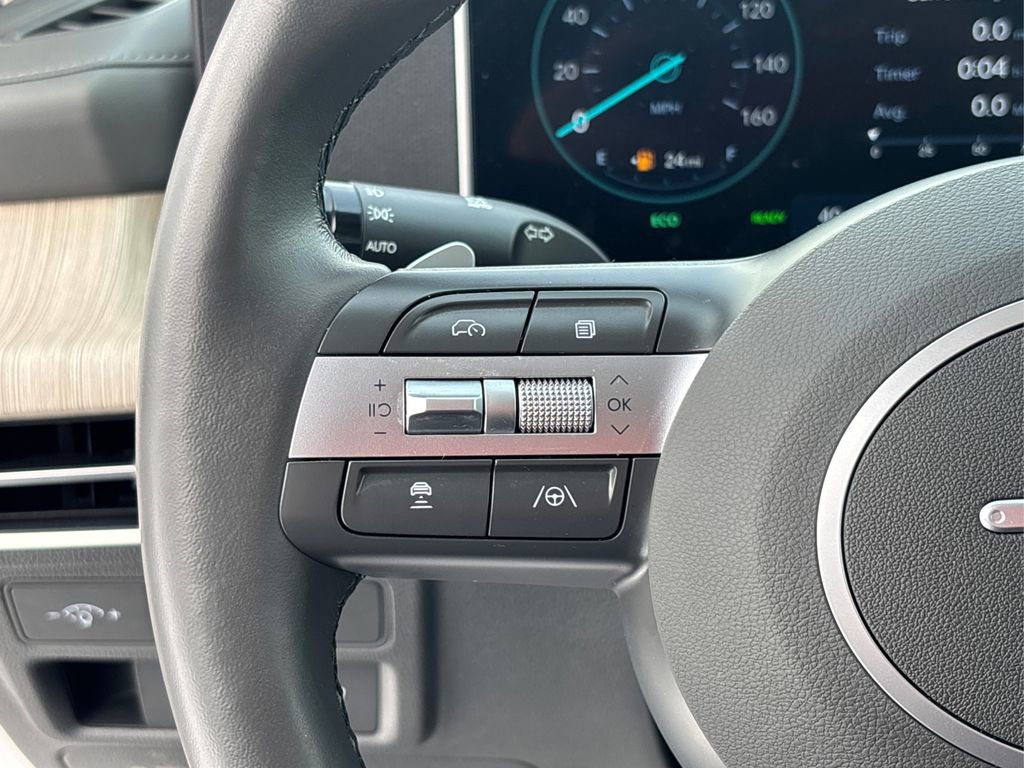 Used 2025 Hyundai Sonata Limited image 25