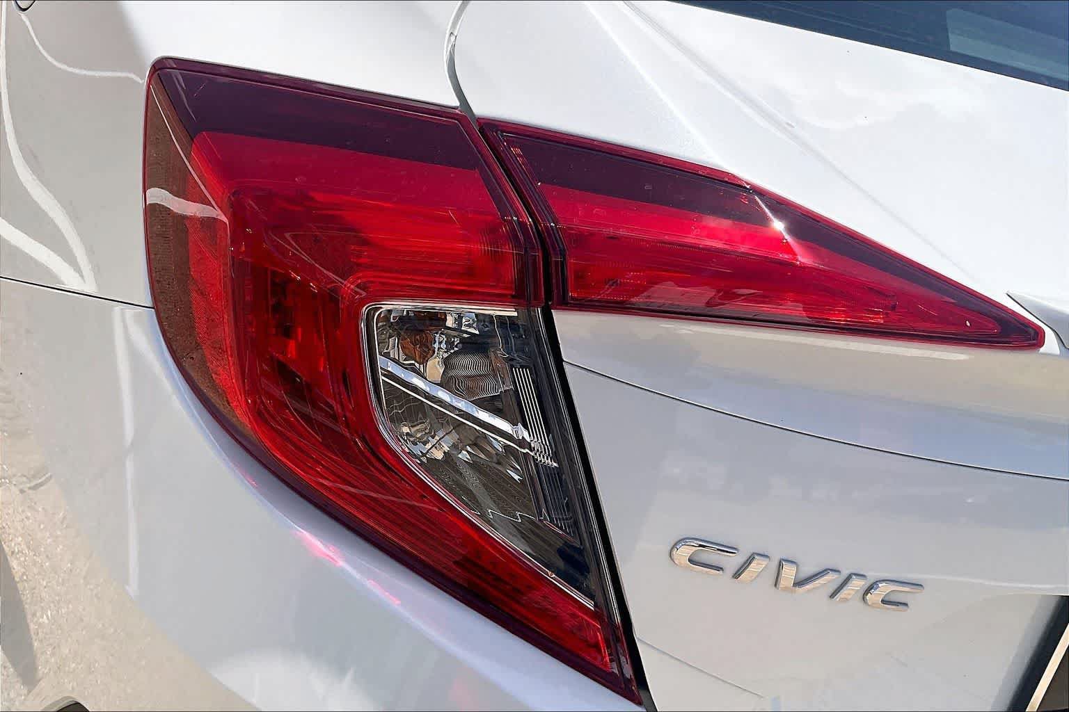 Used 2018 Honda Civic EX-T image 30