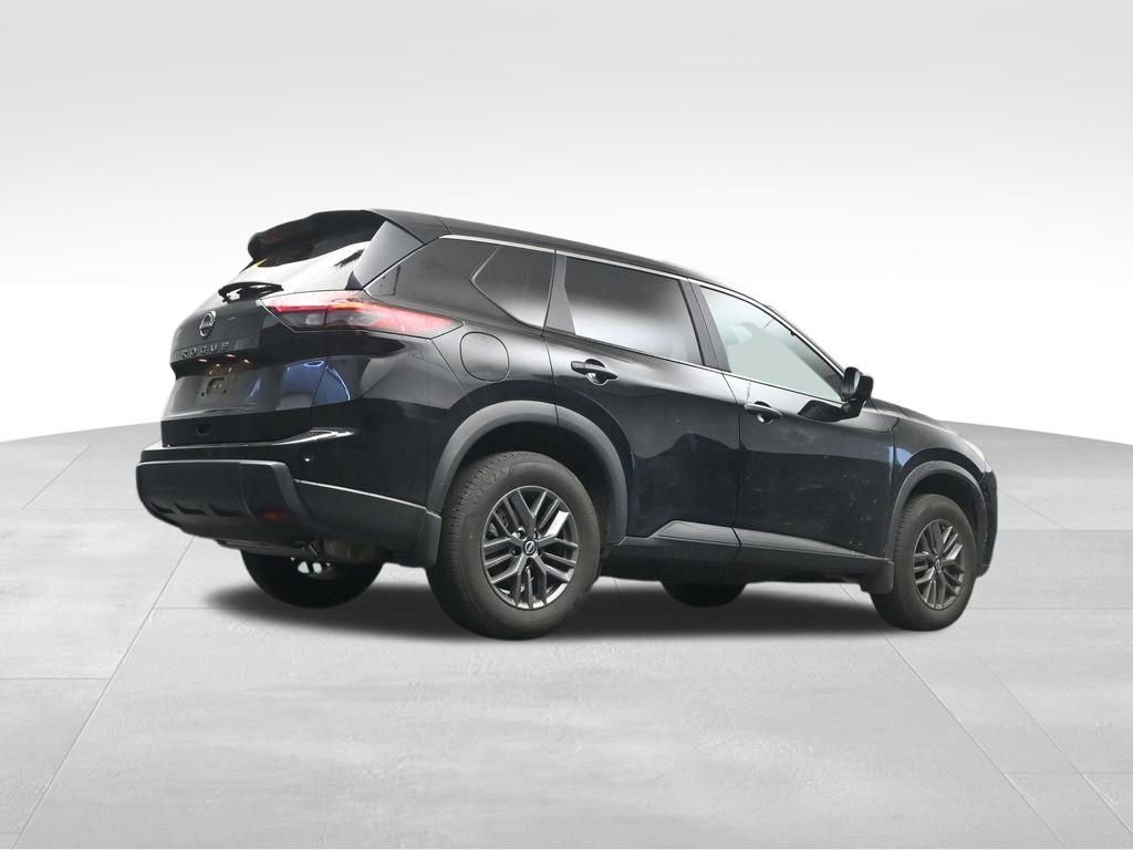 Used 2025 Nissan Rogue S image 19