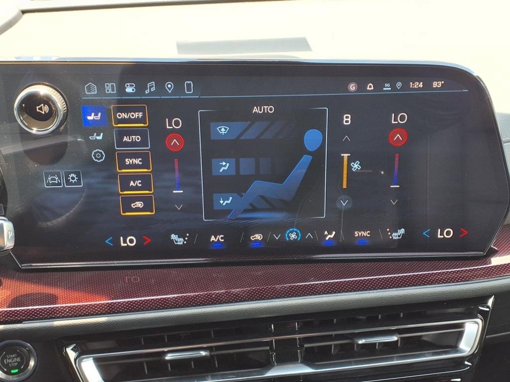 New 2026 Chevrolet Traverse Z71 w/ Driver Confidence Package image 13