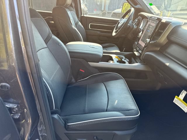 New 2026 RAM 2500 Laramie w/ Sport Appearance Package AWD/4WD image 9