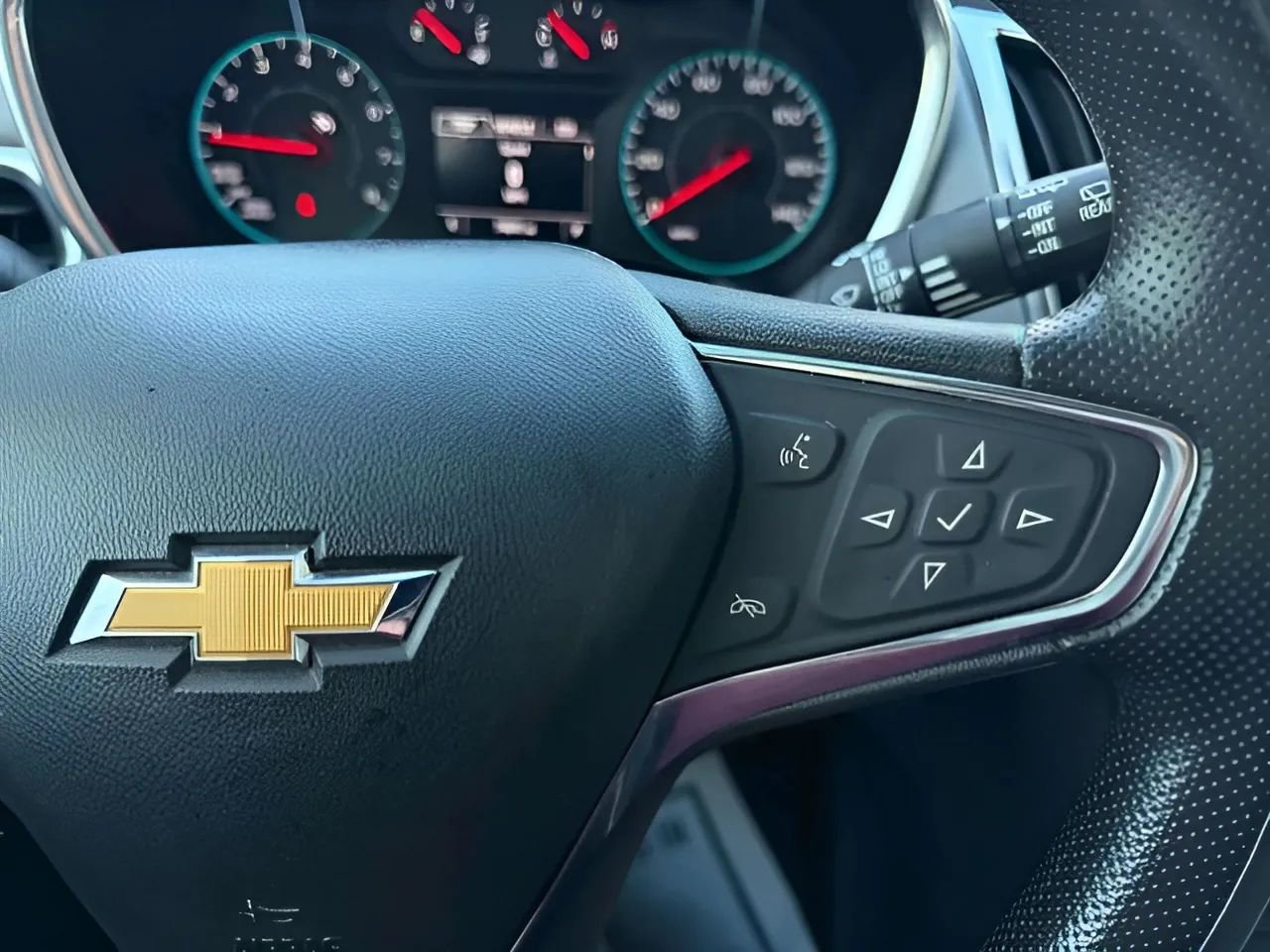 Used 2019 Chevrolet Equinox LS image 43