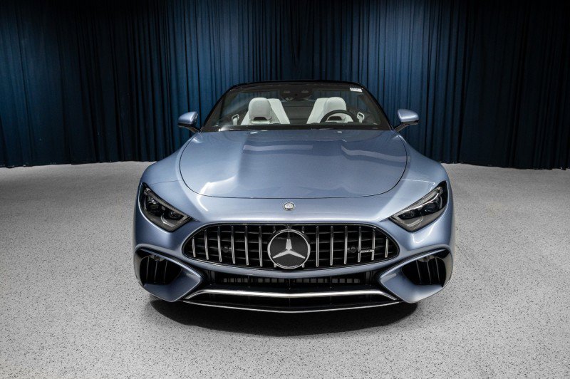 New 2026 Mercedes-Benz SL 63 AMG 4MATIC image 3