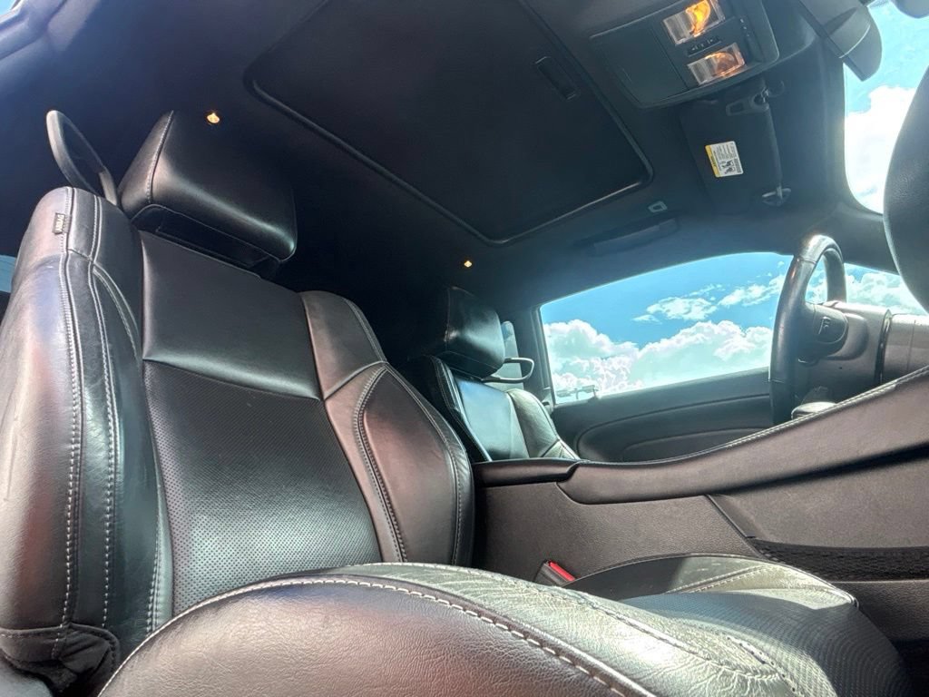 Used 2019 Dodge Challenger SXT w/ Plus Package RWD image 28