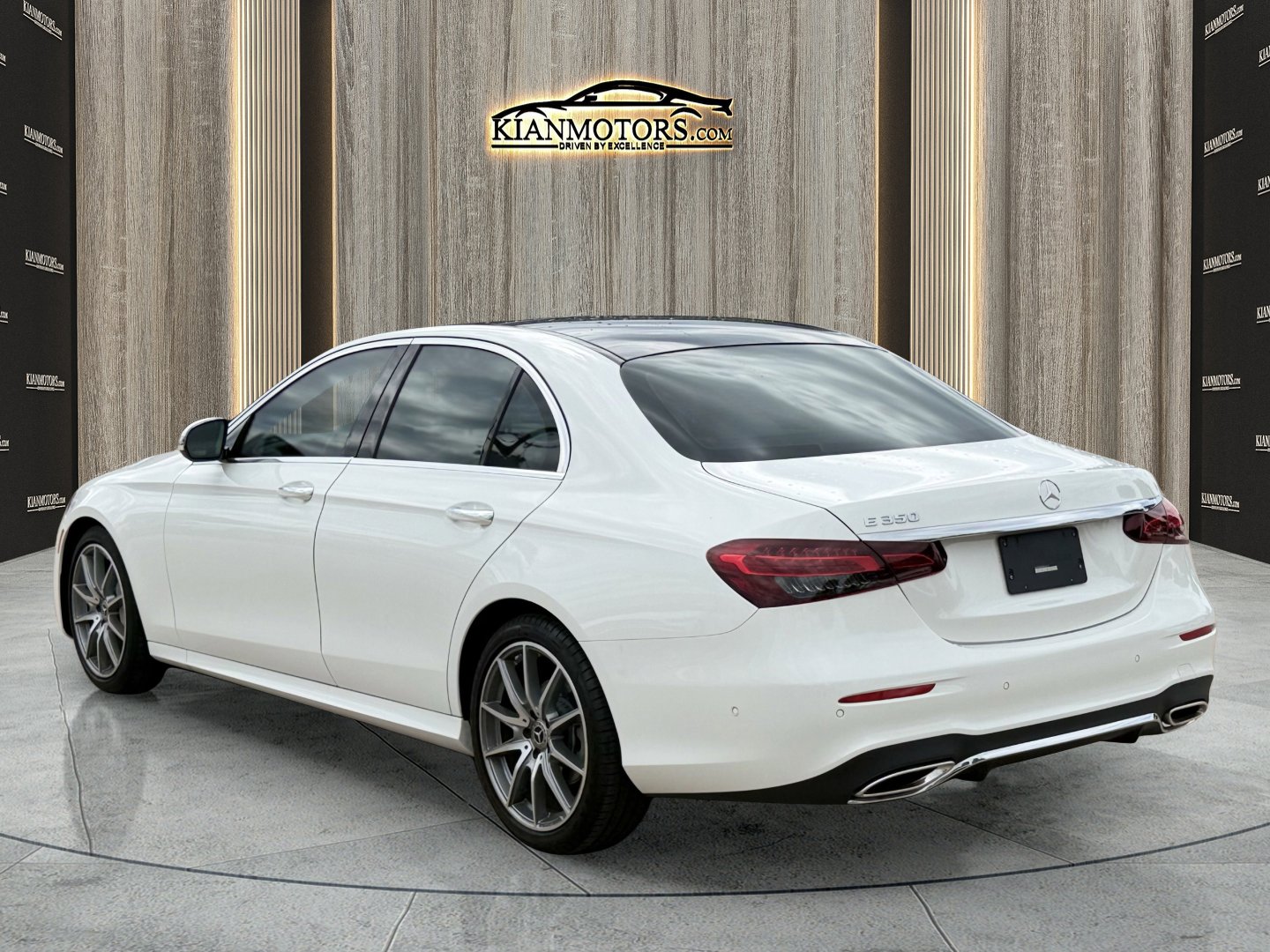 Used 2023 Mercedes-Benz E 350 Sedan image 8