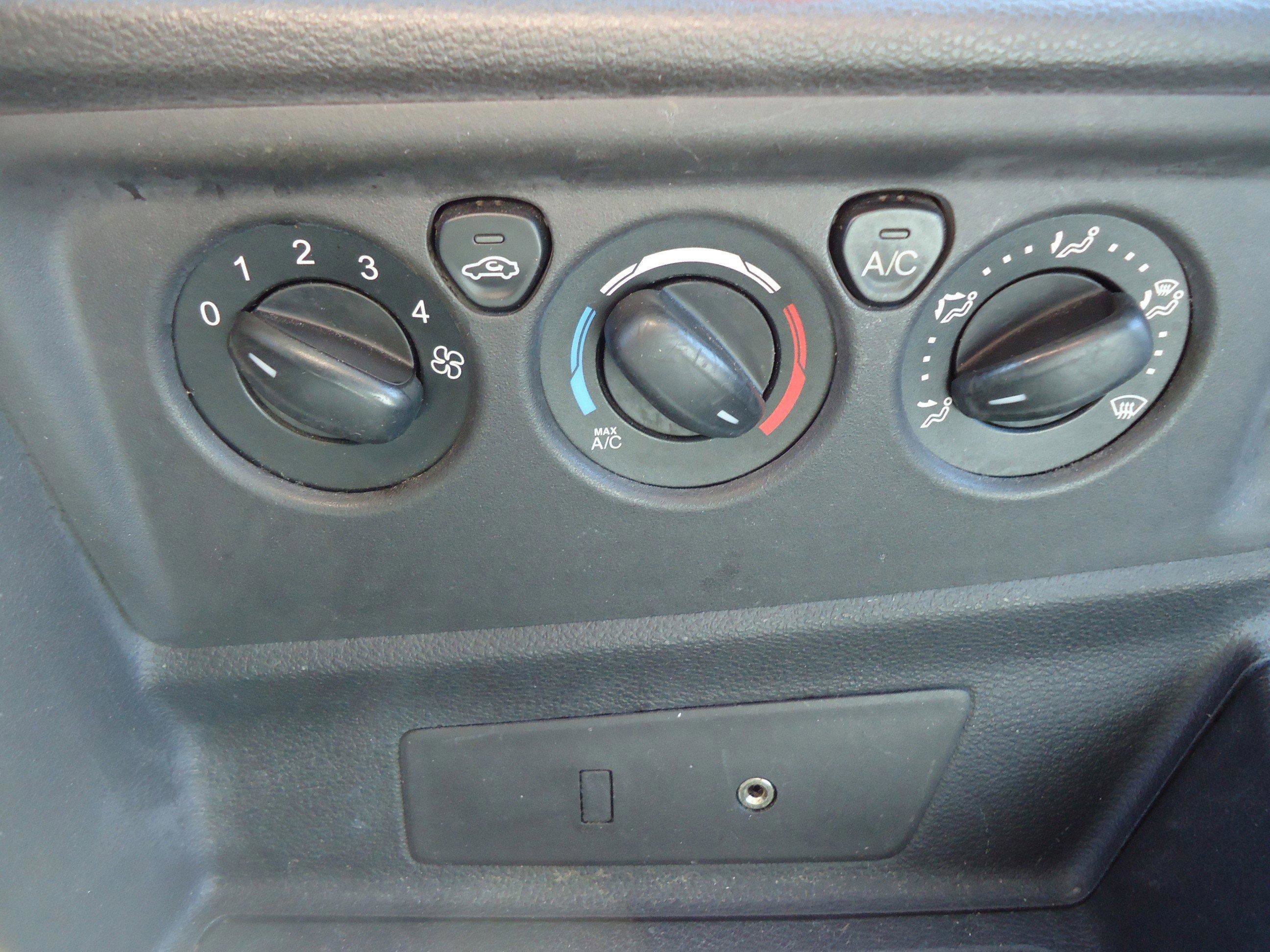 Used 2016 Ford Transit 150 130 Low Roof image 19