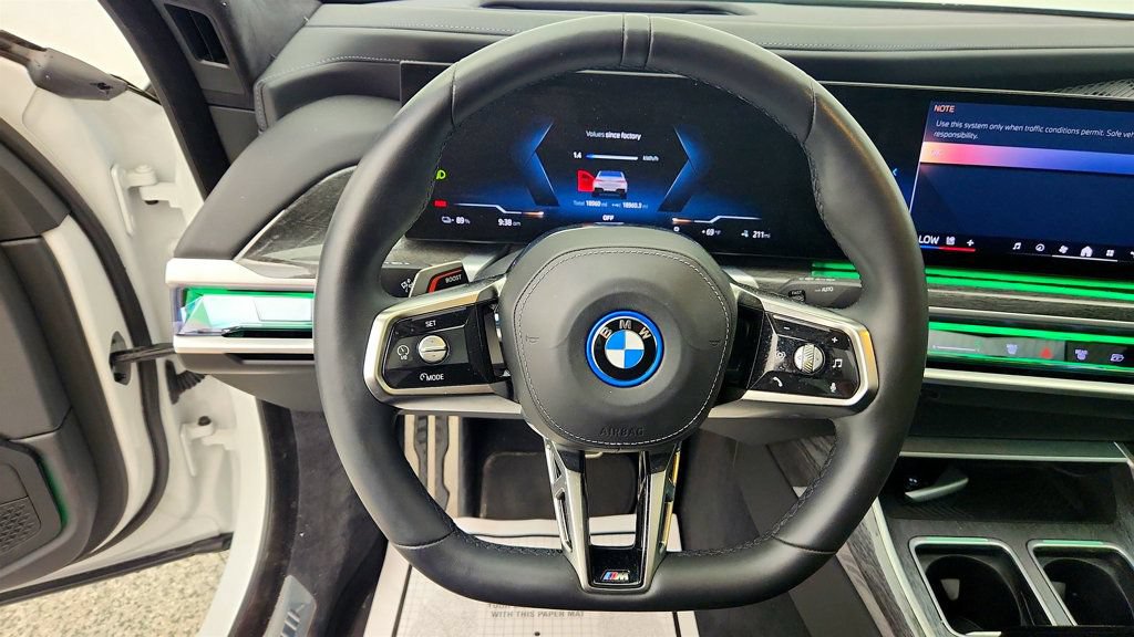 Used 2023 BMW i7 xDrive60 AWD/4WD image 13