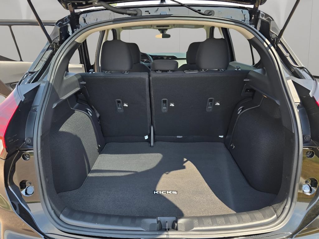 Used 2025 Nissan Kicks Play S w/ Interior Electronics Package FWD image 27