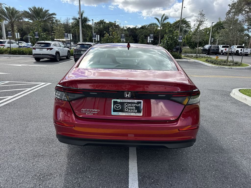 Used 2024 Honda Accord EX image 2