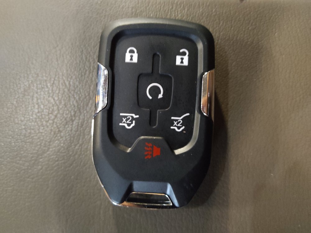 Used 2017 GMC Yukon XL Denali w/ Open Road Package AWD/4WD image 32