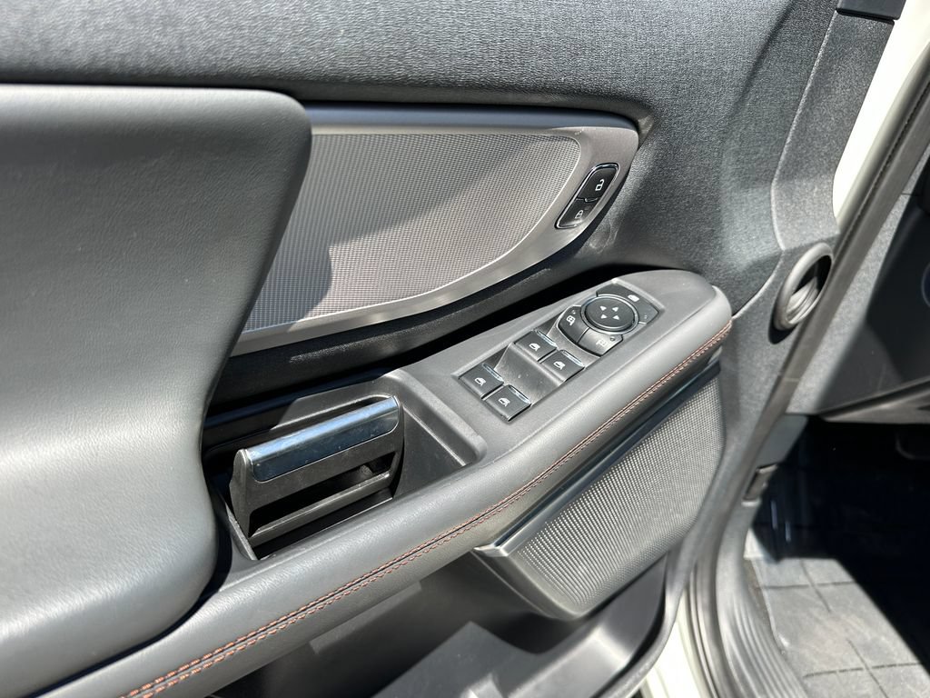 Used 2025 Ford Expedition Active RWD image 26