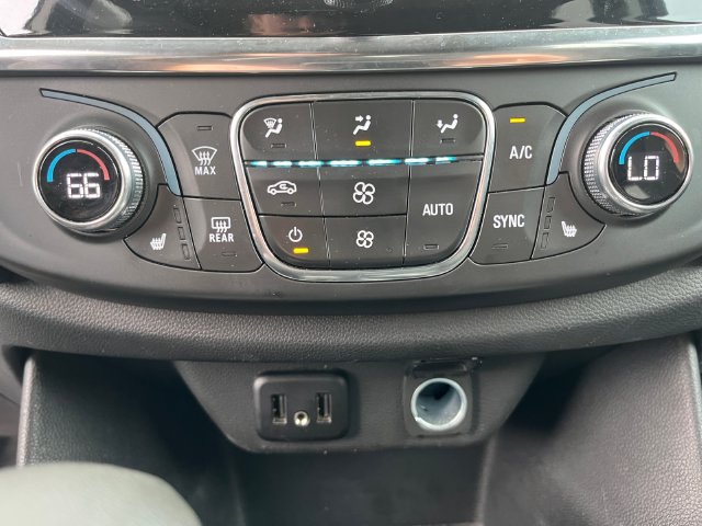 Used 2021 Chevrolet Traverse LT AWD/4WD image 23
