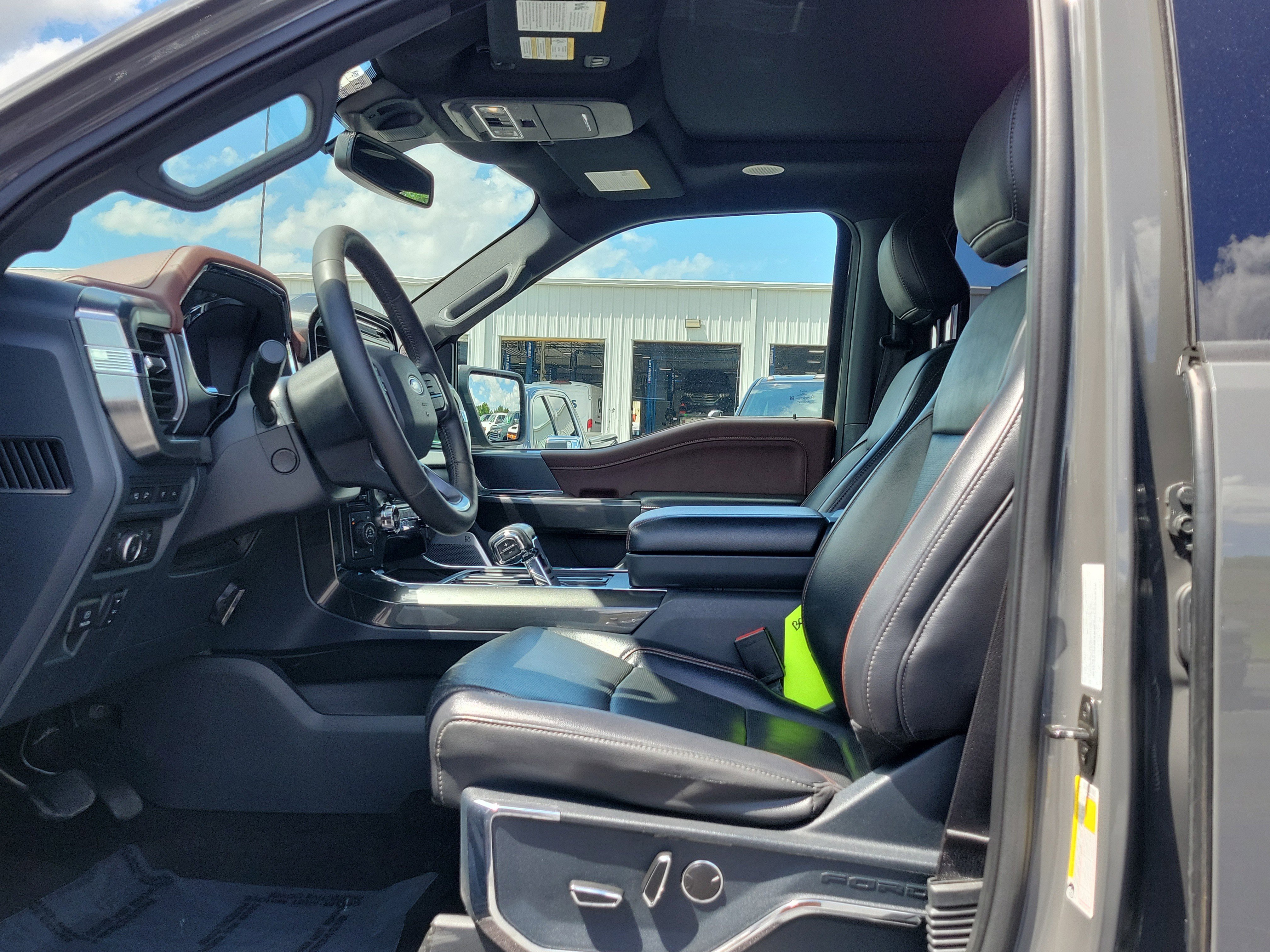 Used 2021 Ford F150 Lariat w/ Equipment Group 502A High image 21