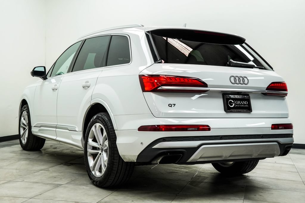 Used 2025 Audi Q7 3.0T Premium Plus AWD/4WD image 12