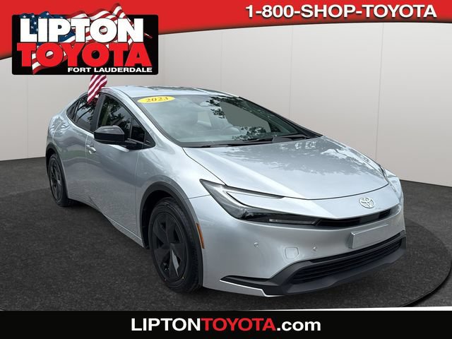 Used 2023 Toyota Prius LE FWD image 1