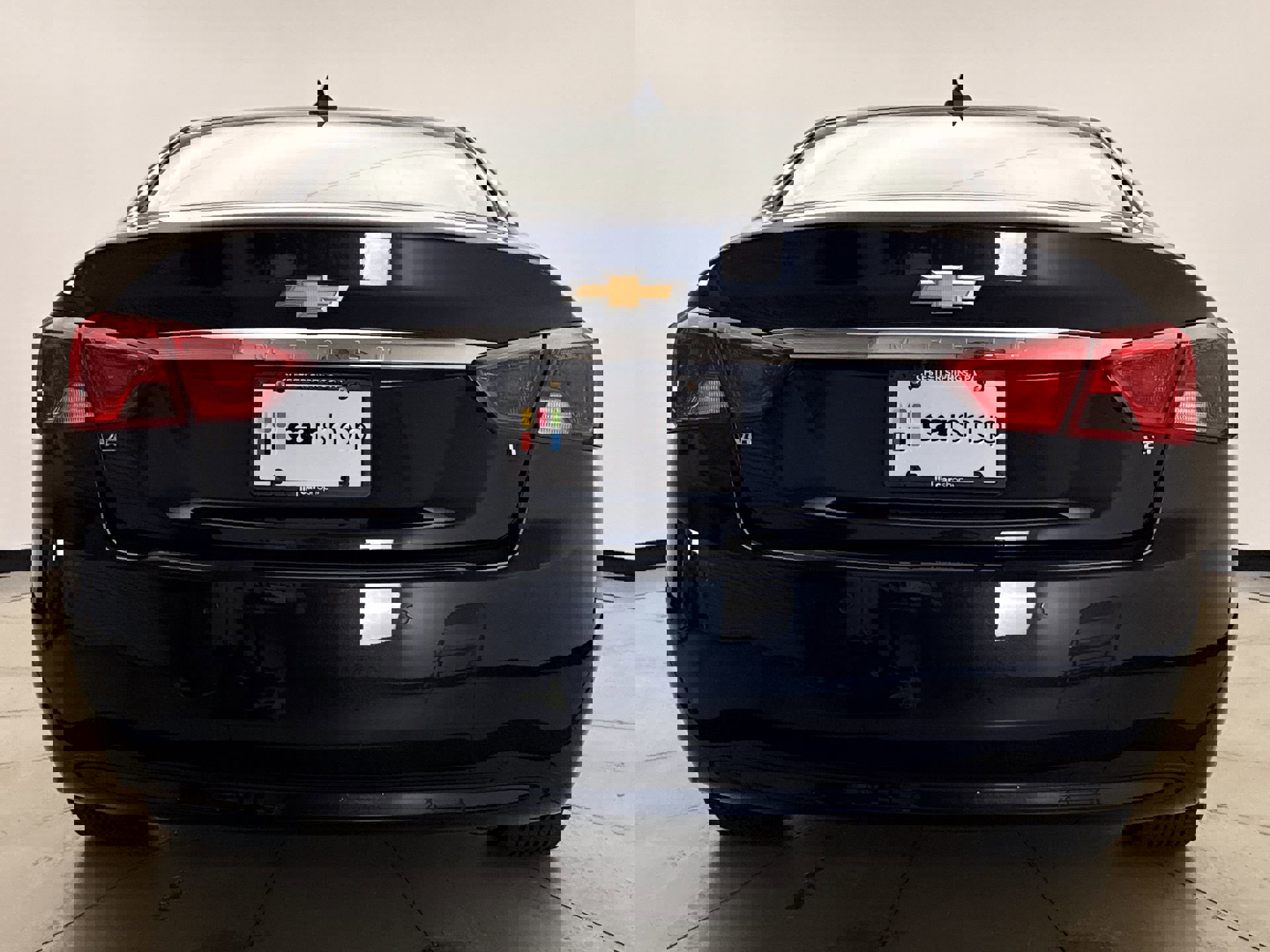 Used 2017 Chevrolet Impala LT w/ Convenience Package image 4