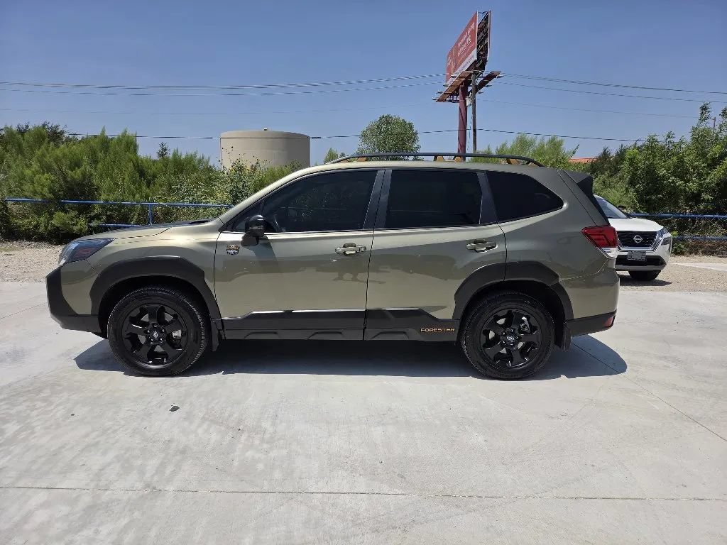 Used 2022 Subaru Forester Wilderness w/ Wilderness Package AWD/4WD image 10