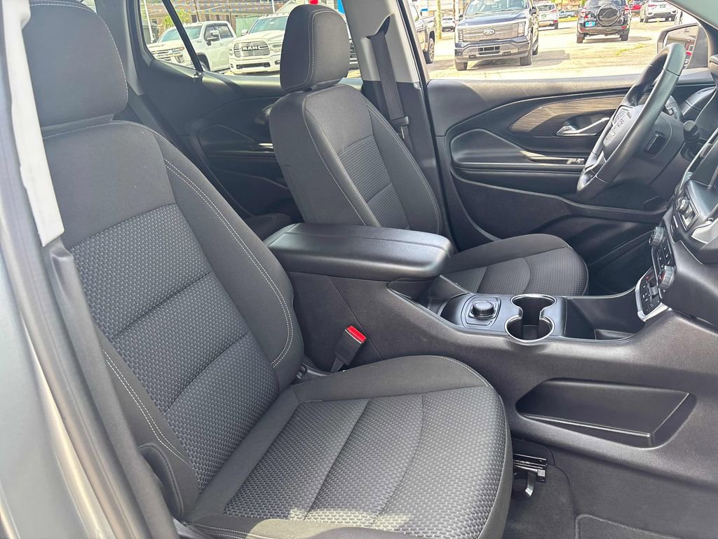 Used 2024 GMC Terrain SLE AWD/4WD image 27