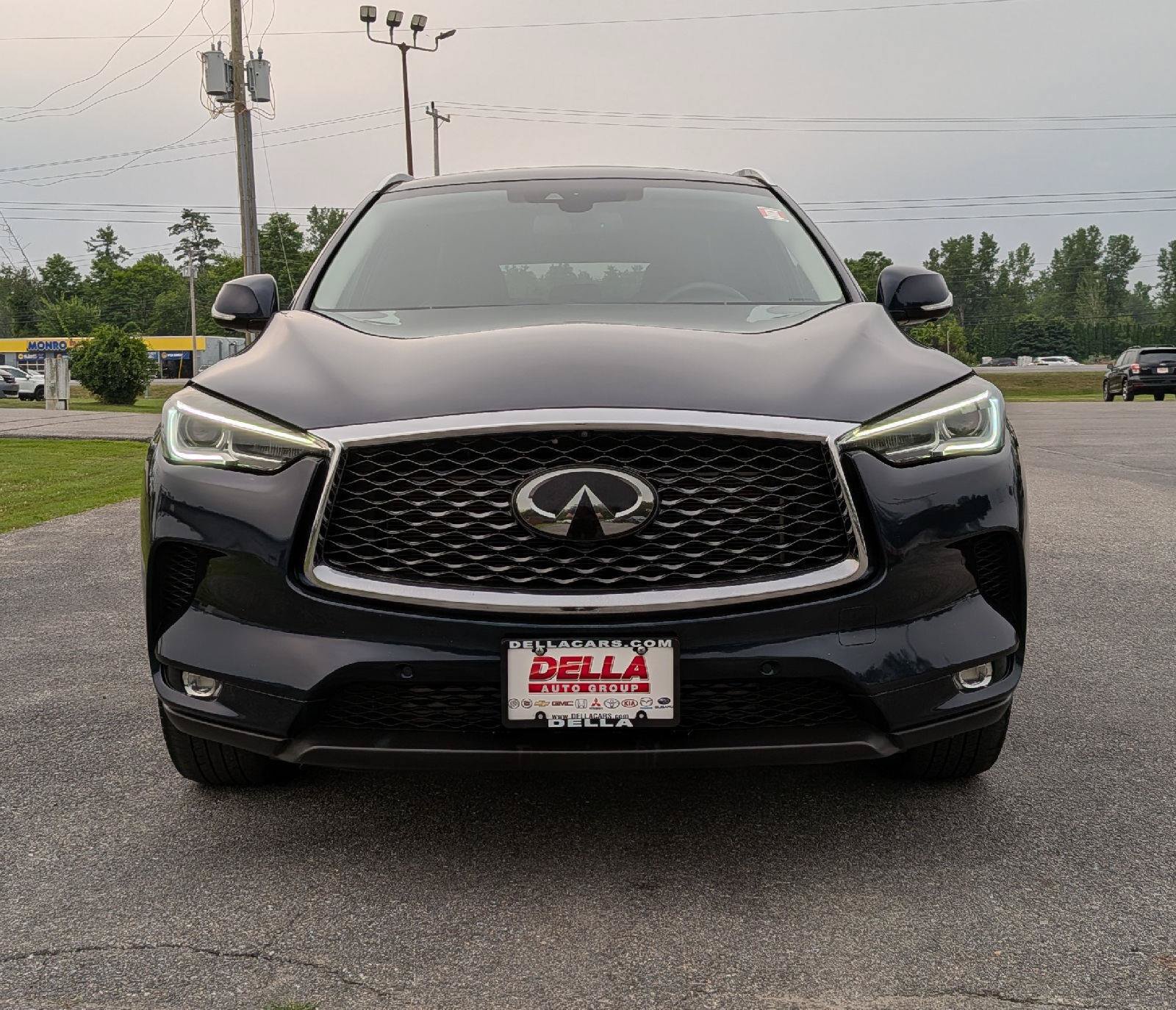 Used 2019 INFINITI QX50 Essential w/ Premium Heat Package AWD/4WD image 2