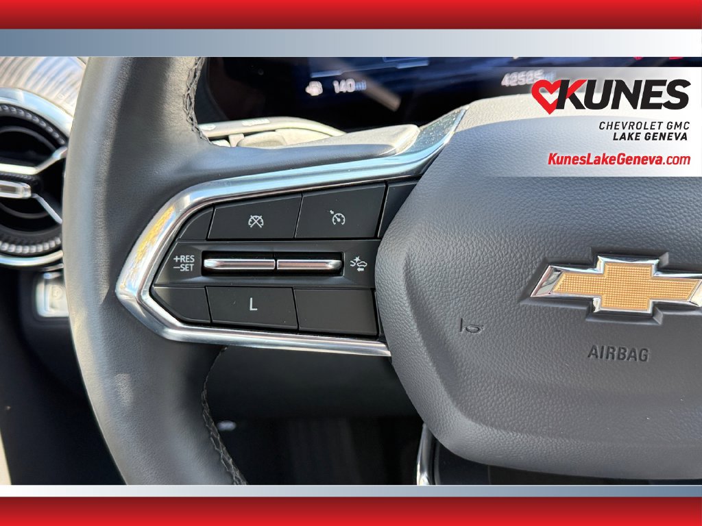 Used 2025 Chevrolet Equinox LT w/ Convenience Package II FWD image 14
