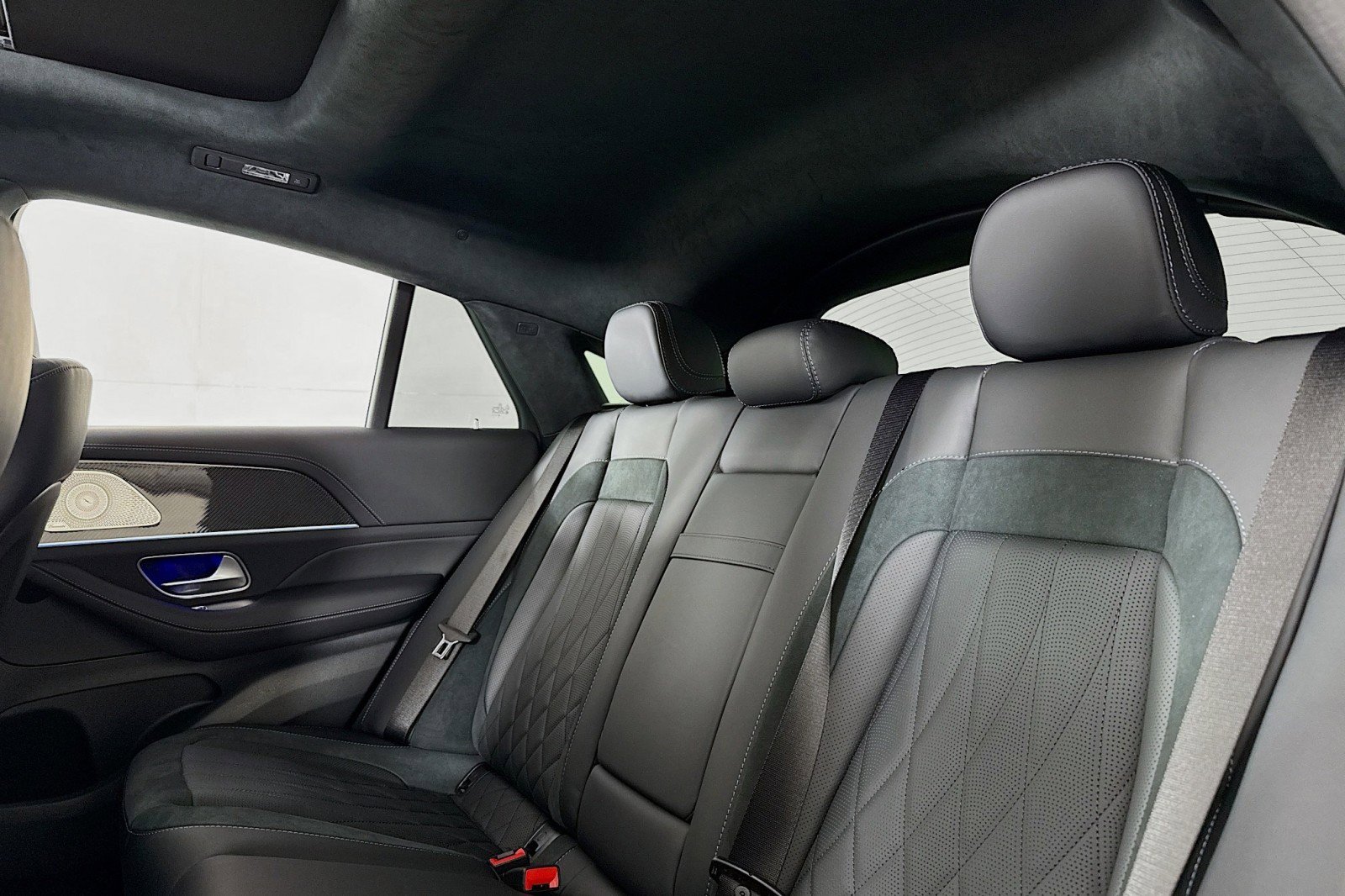 New 2026 Mercedes-Benz GLE 63 AMG S image 7