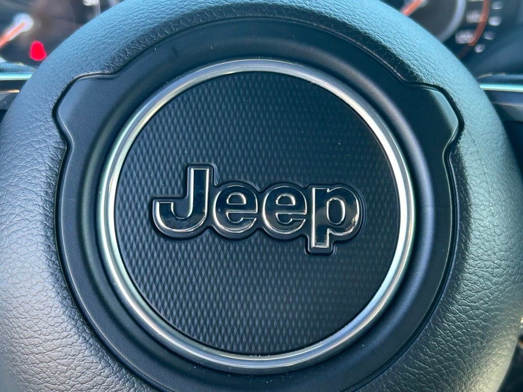 Used 2024 Jeep Wrangler Unlimited Sahara AWD/4WD image 25
