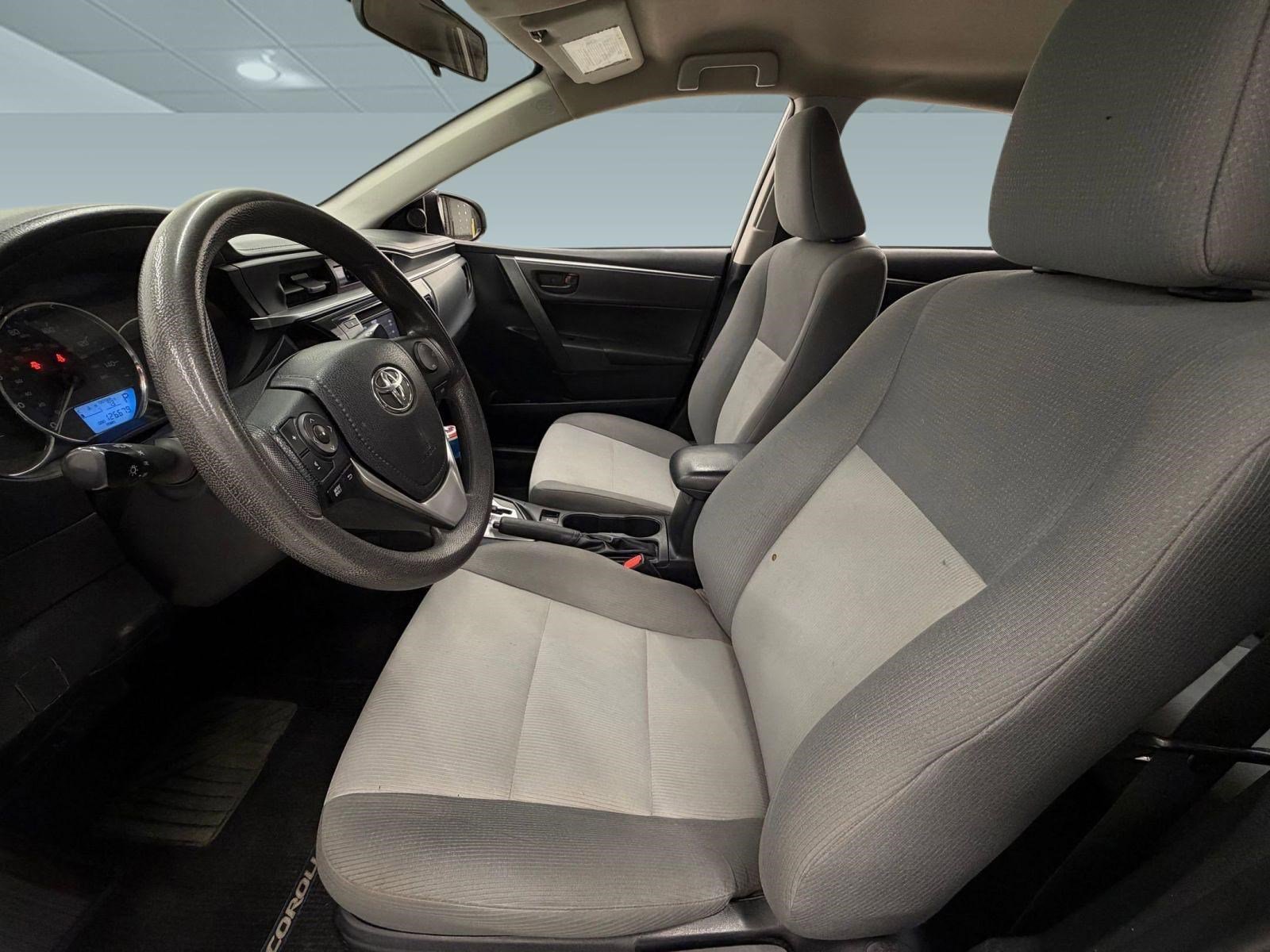 Used 2016 Toyota Corolla L FWD image 4