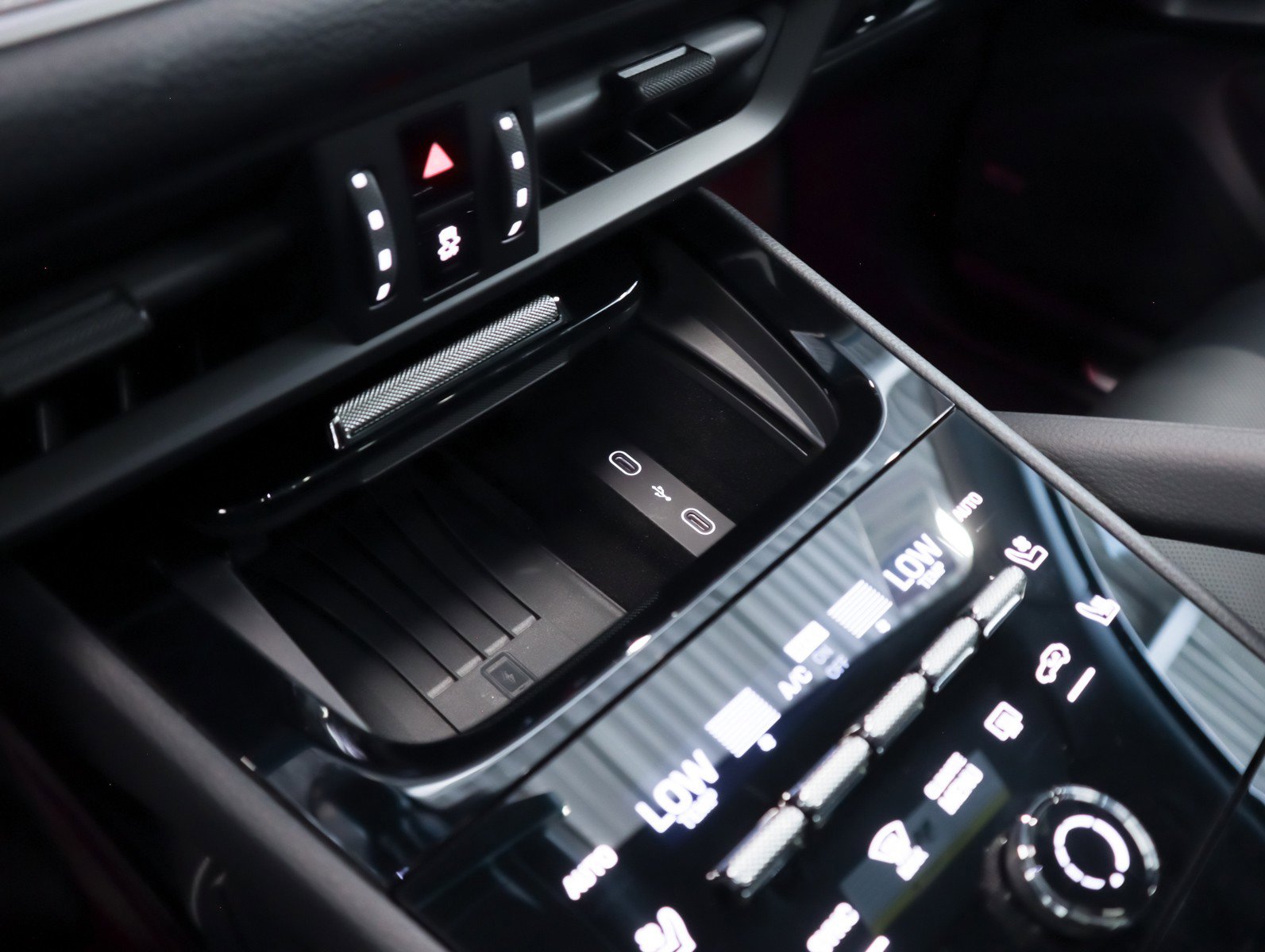 Certified 2026 Porsche Cayenne AWD/4WD image 17