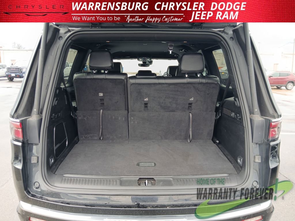 Used 2024 Jeep Wagoneer Series II w/ Flexible Seating Group AWD/4WD image 33