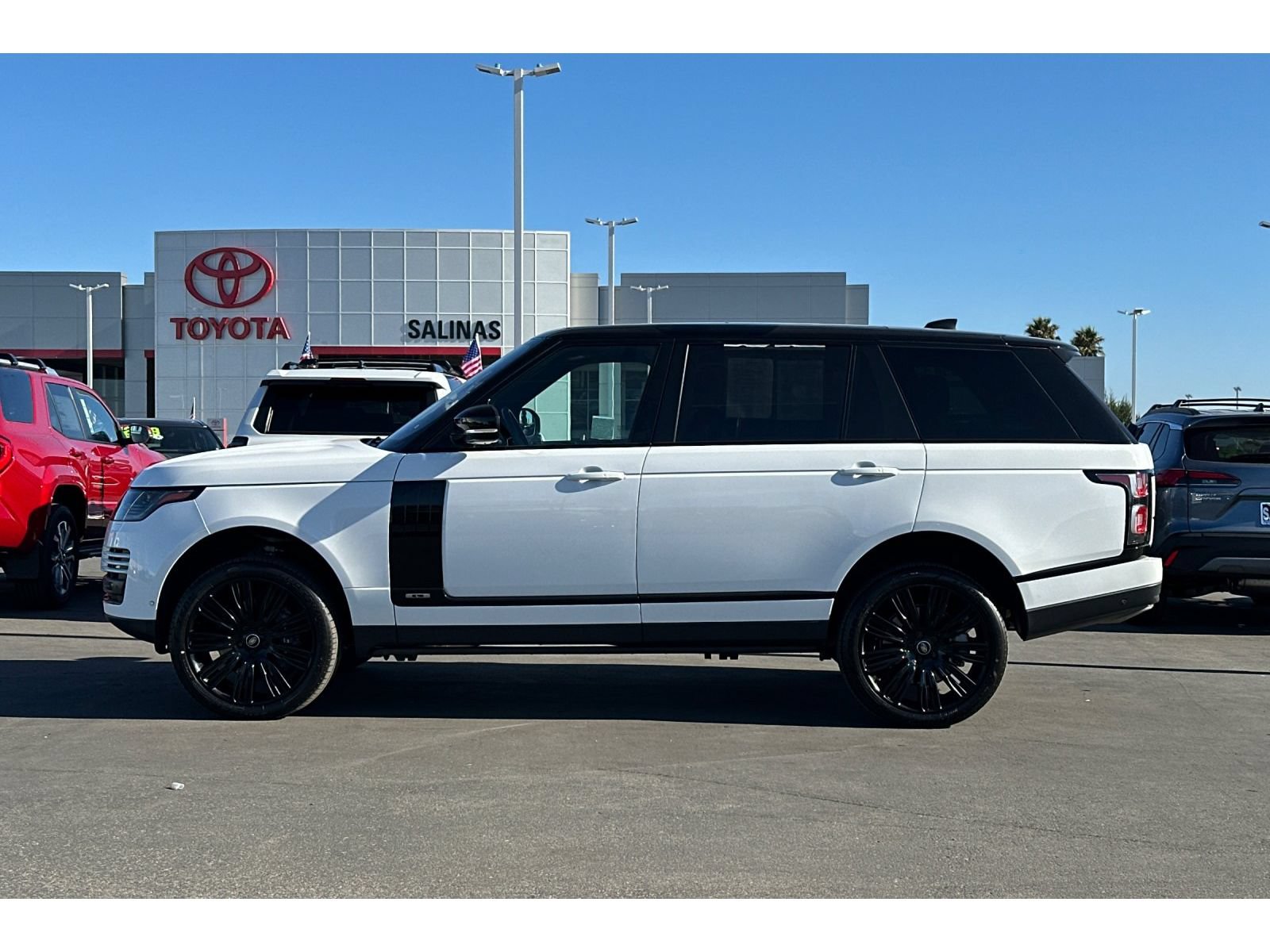 Used 2022 Land Rover Range Rover P525 Westminster Edition LWB AWD/4WD image 7
