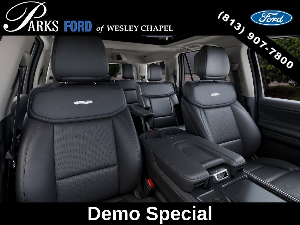 New 2027 Ford Expedition Platinum w/ Driver's Package RWD image 10