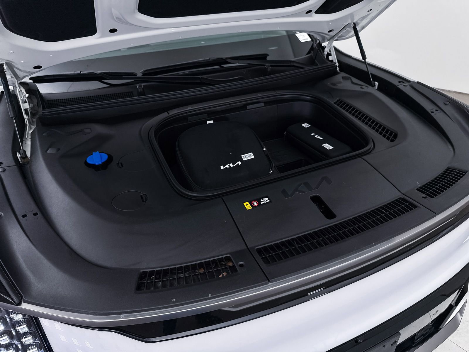 Used 2024 Kia EV9 GT-Line image 12